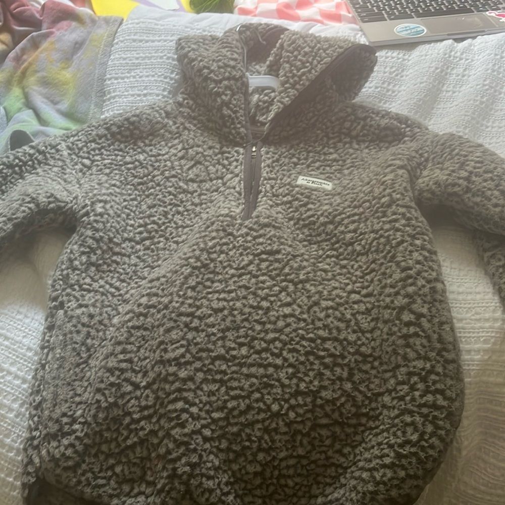 🩵Cozy Abercrombie and Finch Sweatshirt🩵